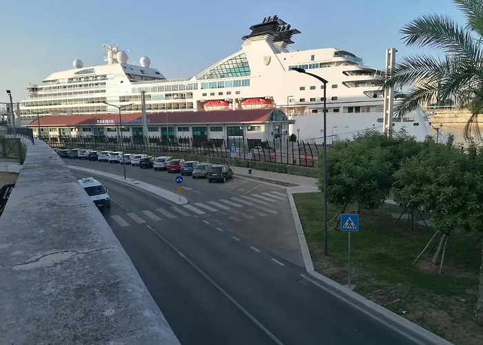 Centro Storico Mare Fuori Ferienhaus